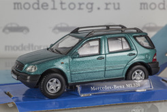 Mercedes-Benz ML 320 (зеленый металлик)