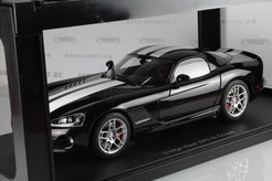 Dodge Viper SRT-10 Coupe, 2006г. (черный с белыми полосами)