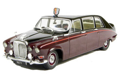 Daimler DS420 Queen Mother Limousine 1970 (коричневый + черный).