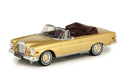Mercedes-Benz 280SE (W111) 3.5L, cabriolet 1969 г. (золотой)