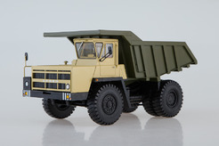 БелАЗ 7522, карьерный самосвал, поздний (бежевый + хаки)