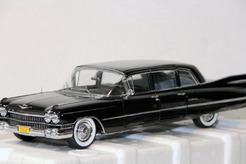 Cadillac Series 75, лимузин (черный)