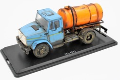 ЗИЛ 4333 (КО-520) автоцистерна (голубой + оранжевый). с элементами эксплуатации, фототравление