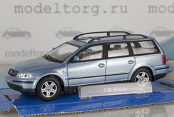 Volkswagen Passat (голубой металлик)