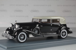 Cadillac Fleetwood Allweather Pheaton 1933г. (черный)