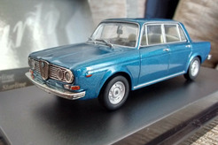 Lancia 2000 Berlina (голубой металлик)