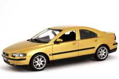 Volvo S60, 2001 г. (золотой металлик)