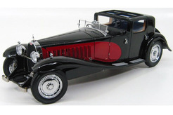 Bugatti Royale Coupe De Ville 1930 г. (черный + красный) на деревянной подставке в стеклянном боксе