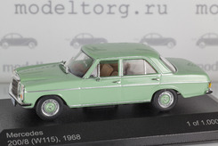 Mercedes-Benz 200/8 (W115), 1968 г. (мятный)