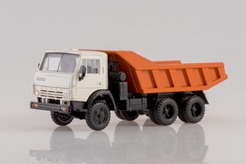 разное Камский-5511, трехосный самосвал, вертикальные ребра жесткости (белый, оранжевый)