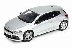 Volkswagen Scirocco R (серебряный металлик)