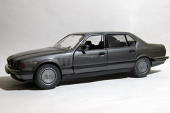 BMW 750iL (E38) (темно-серый металлик)