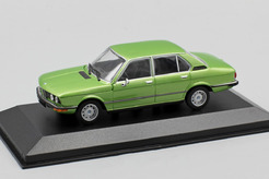 BMW 520, 1972 (зеленый металлик)