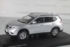 Nissan X-Trail (T32) (серебряный)