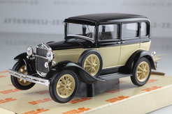Горький 3 (6) таски, 1934г. (бежевый черный)
