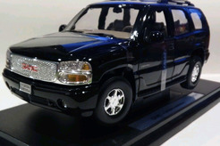 GMC Yukon Denali, 2001г. (черный)