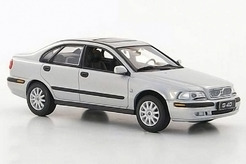 Volvo S40, 2001 г. (серебряный)