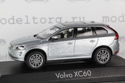 Volvo XC60, кроссовер 4х4, 2013 г. (серебряный металлик)