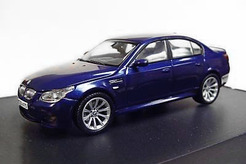BMW M5 (E60) 2005 г. (синий металлик)