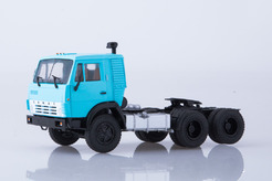 Камаз 54112, трехосный тягач (голубой)